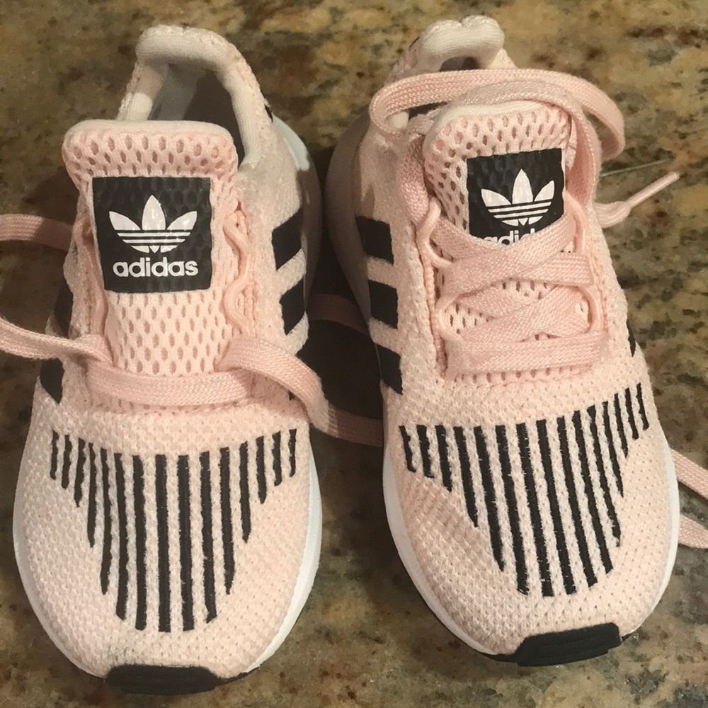 Adidas EUC